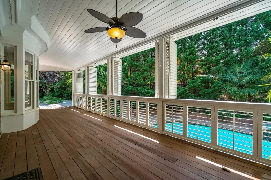 5380 Harrowood Lane, Sandy Springs, Georgia 30327, 5 Bedrooms Bedrooms, ,4 BathroomsBathrooms,Residential,Sold,5380 Harrowood Lane,5876820