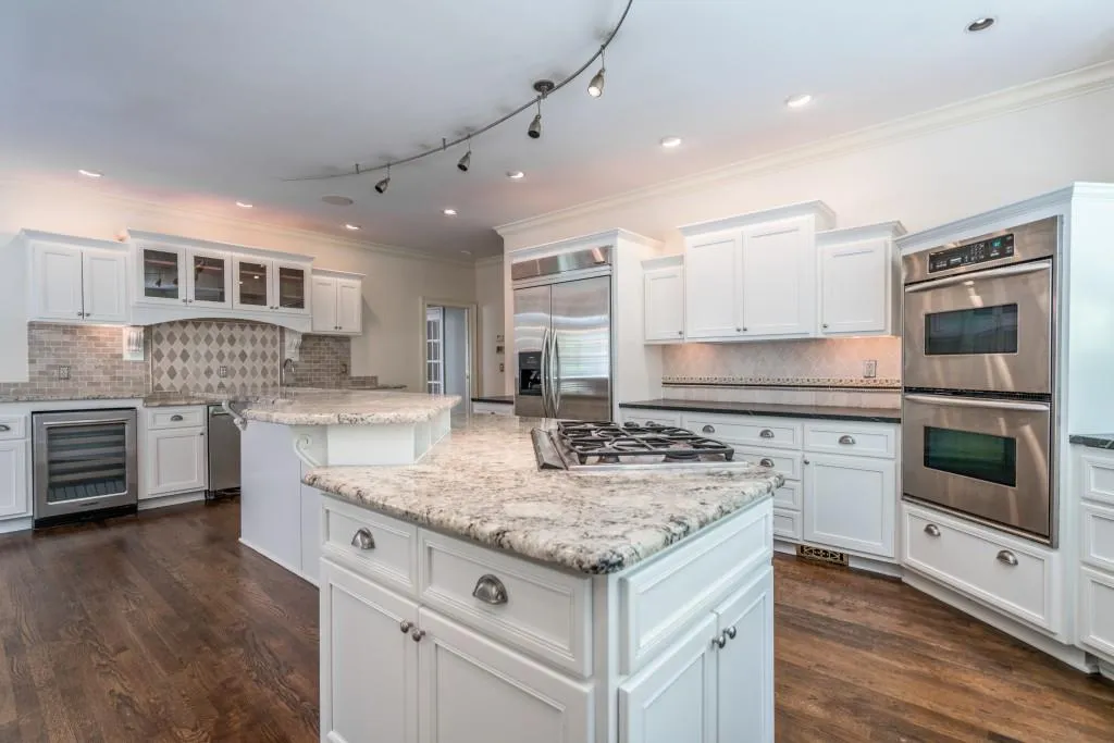 5380 Harrowood Lane, Sandy Springs, Georgia 30327, 5 Bedrooms Bedrooms, ,4 BathroomsBathrooms,Residential,Sold,5380 Harrowood Lane,5876820
