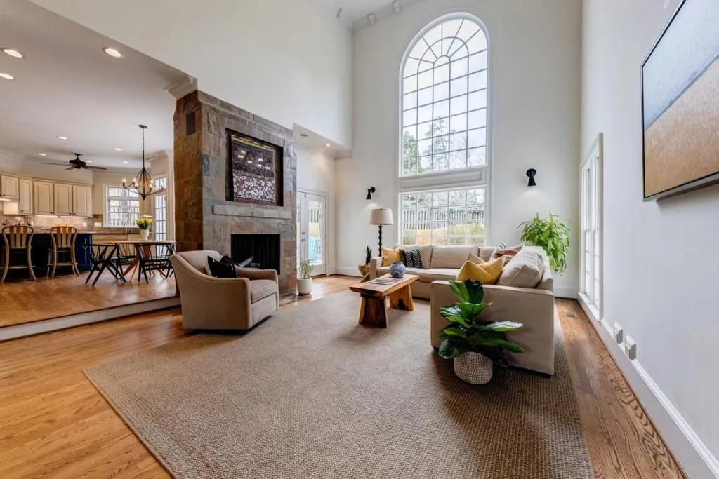 225 Powers Cove, Sandy Springs, Georgia 30327, 4 Bedrooms Bedrooms, ,4 BathroomsBathrooms,Residential,Sold,225 Powers Cove,6695803