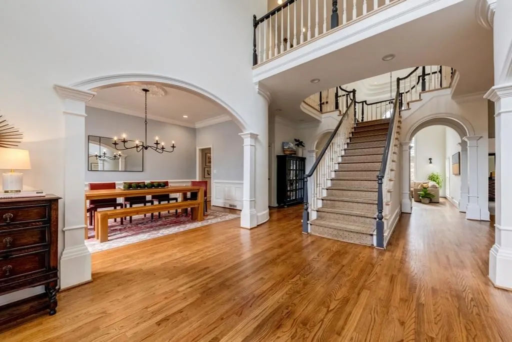 225 Powers Cove, Sandy Springs, Georgia 30327, 4 Bedrooms Bedrooms, ,4 BathroomsBathrooms,Residential,Sold,225 Powers Cove,6695803