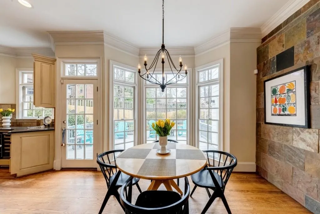 225 Powers Cove, Sandy Springs, Georgia 30327, 4 Bedrooms Bedrooms, ,4 BathroomsBathrooms,Residential,Sold,225 Powers Cove,6695803