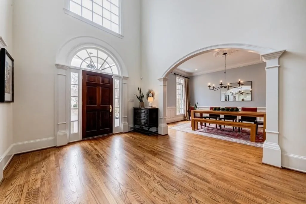 225 Powers Cove, Sandy Springs, Georgia 30327, 4 Bedrooms Bedrooms, ,4 BathroomsBathrooms,Residential,Sold,225 Powers Cove,6695803