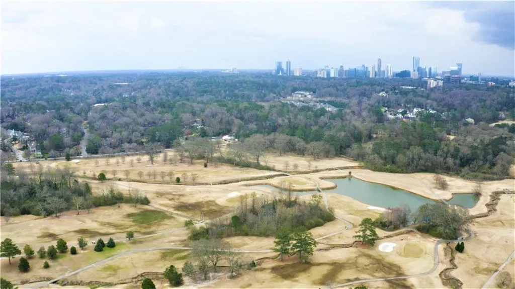 225 Powers Cove, Sandy Springs, Georgia 30327, 4 Bedrooms Bedrooms, ,4 BathroomsBathrooms,Residential,Sold,225 Powers Cove,6695803