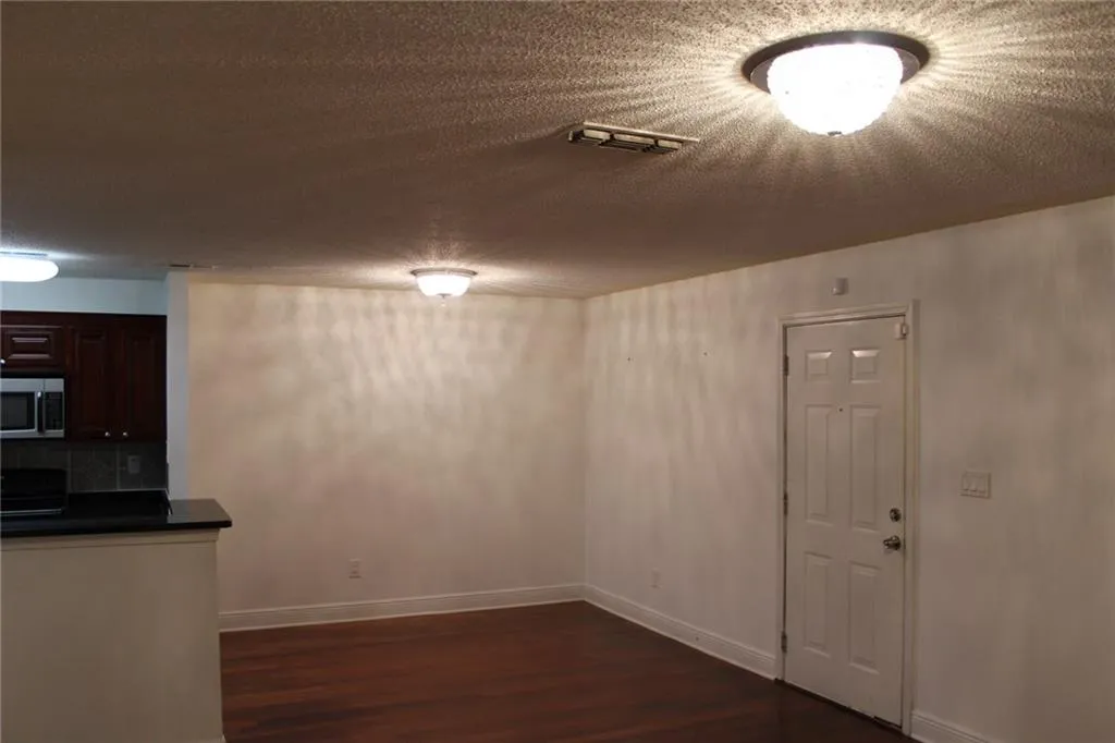 6205 Santa Fe Parkway, Sandy Springs, Georgia 30350, 2 Bedrooms Bedrooms, ,2 BathroomsBathrooms,Residential,Sold,6205 Santa Fe Parkway,6527948