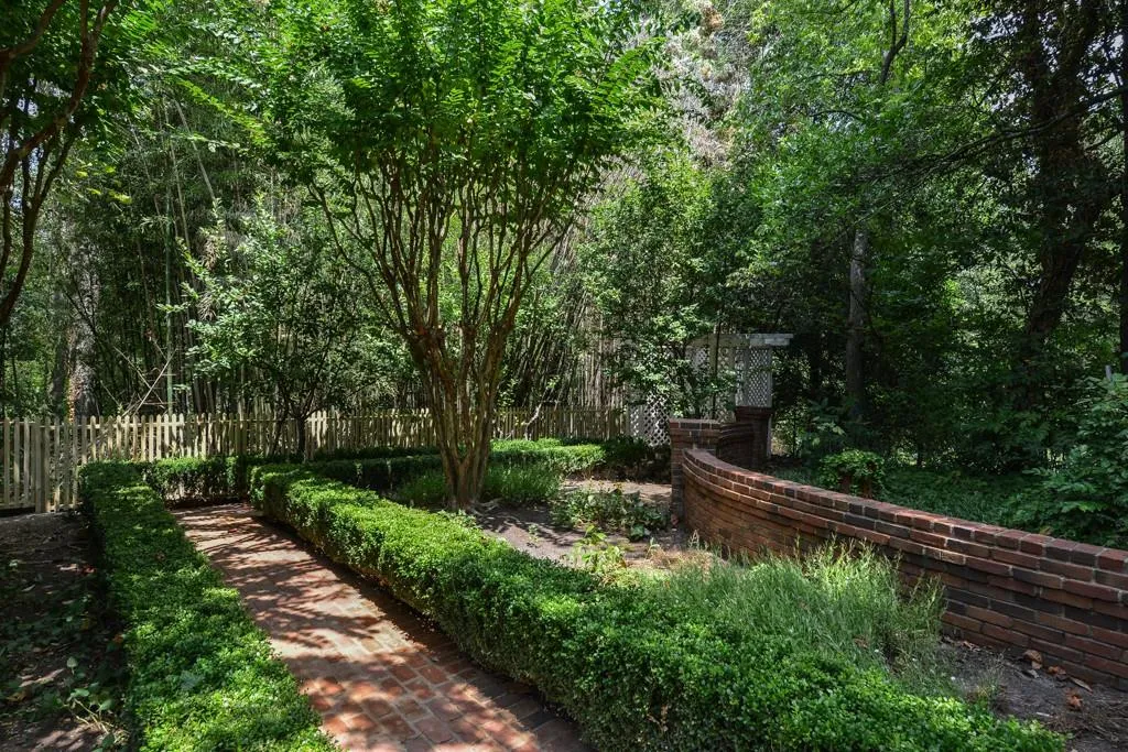 4969 Long Island Drive Nw, Sandy Springs, Georgia 30327, 4 Bedrooms Bedrooms, ,5 BathroomsBathrooms,Residential,Sold,4969 Long Island Drive Nw,5786091
