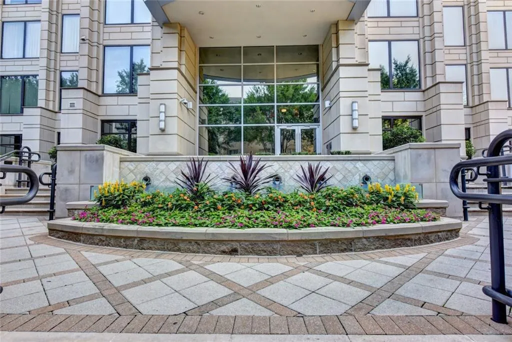 3445 Stratford Road Ne Unit 2607, Atlanta, Georgia 30326, 2 Bedrooms Bedrooms, ,2 BathroomsBathrooms,Residential,Sold,3445 Stratford Road Ne Unit 2607,5876875