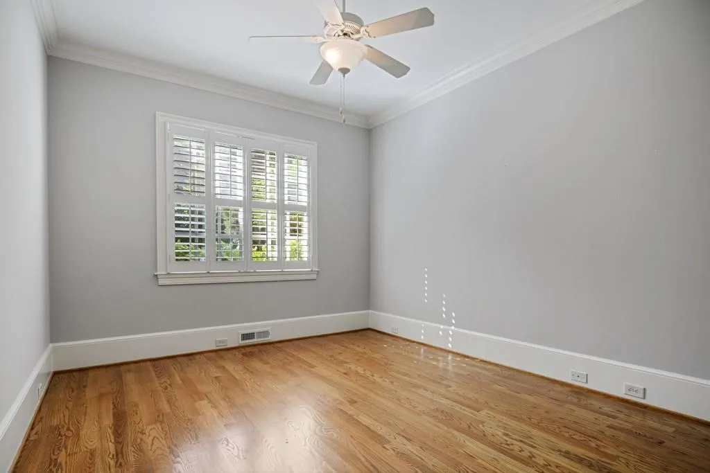 770 E Northway Lane, Atlanta, Georgia 30342, 5 Bedrooms Bedrooms, ,6 BathroomsBathrooms,Residential,Sold,770 E Northway Lane,6869815