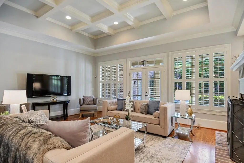 770 E Northway Lane, Atlanta, Georgia 30342, 5 Bedrooms Bedrooms, ,6 BathroomsBathrooms,Residential,Sold,770 E Northway Lane,6869815
