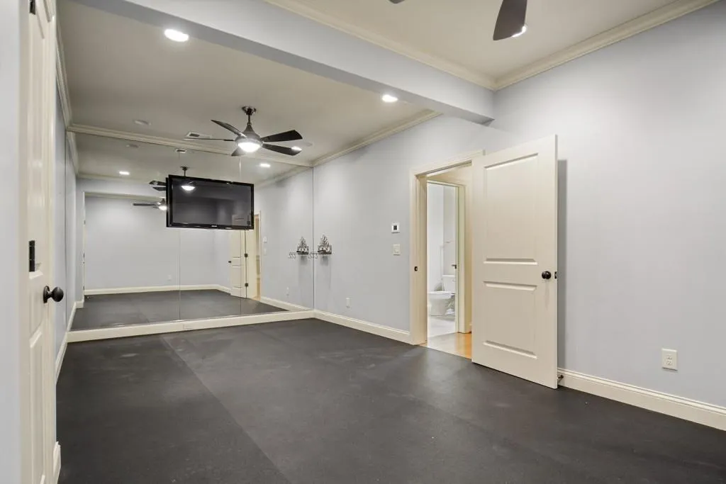 770 E Northway Lane, Atlanta, Georgia 30342, 5 Bedrooms Bedrooms, ,6 BathroomsBathrooms,Residential,Sold,770 E Northway Lane,6869815