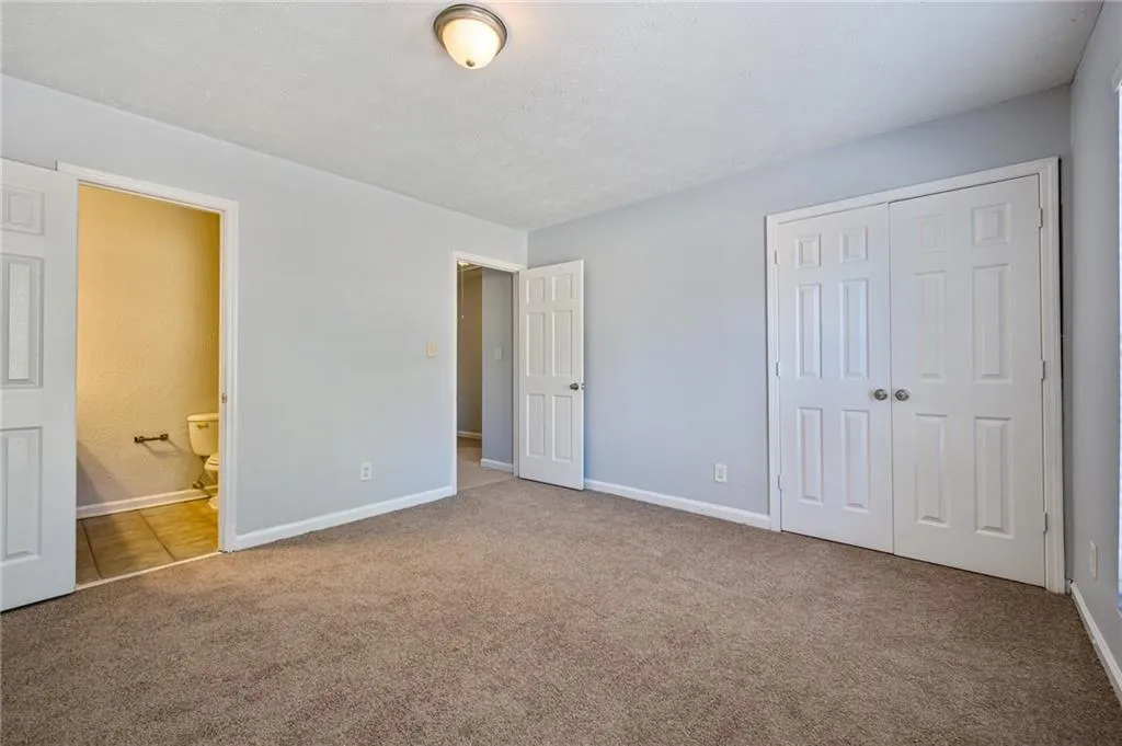 135 N River Drive Unit E, Sandy Springs, Georgia 30350, 2 Bedrooms Bedrooms, ,2 BathroomsBathrooms,Residential,Sold,135 N River Drive Unit E,7083296