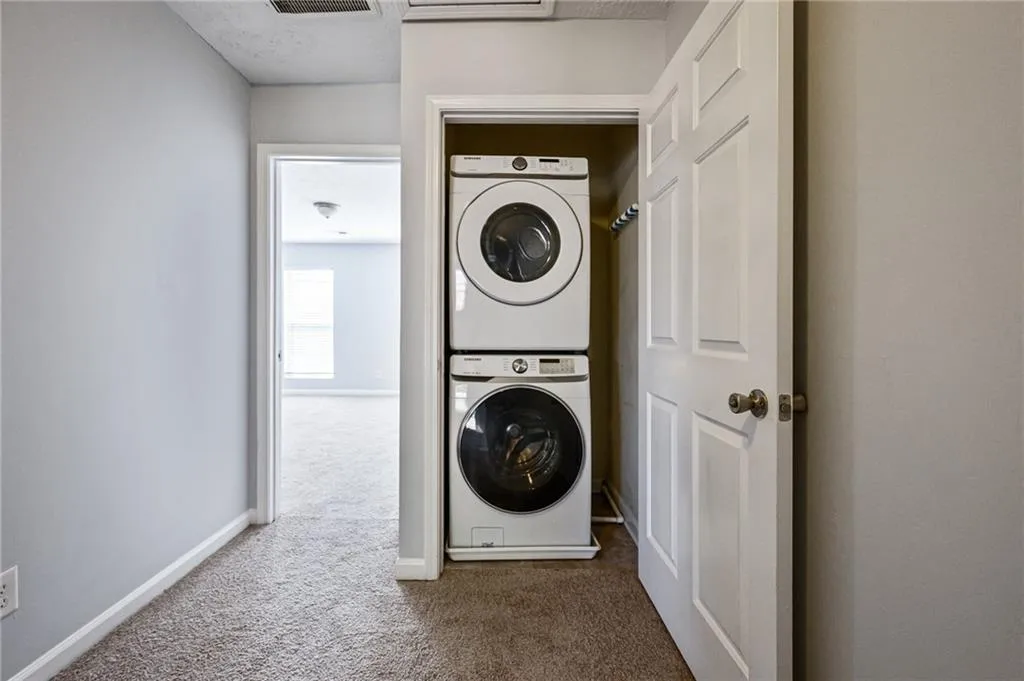 135 N River Drive Unit E, Sandy Springs, Georgia 30350, 2 Bedrooms Bedrooms, ,2 BathroomsBathrooms,Residential,Sold,135 N River Drive Unit E,7083296