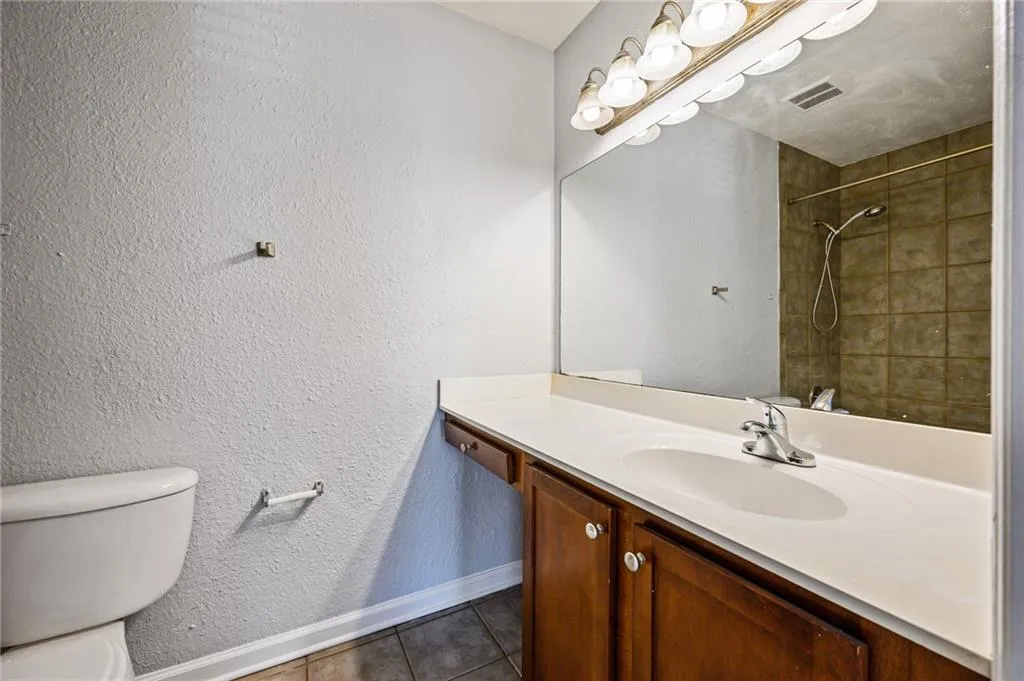 135 N River Drive Unit E, Sandy Springs, Georgia 30350, 2 Bedrooms Bedrooms, ,2 BathroomsBathrooms,Residential,Sold,135 N River Drive Unit E,7083296