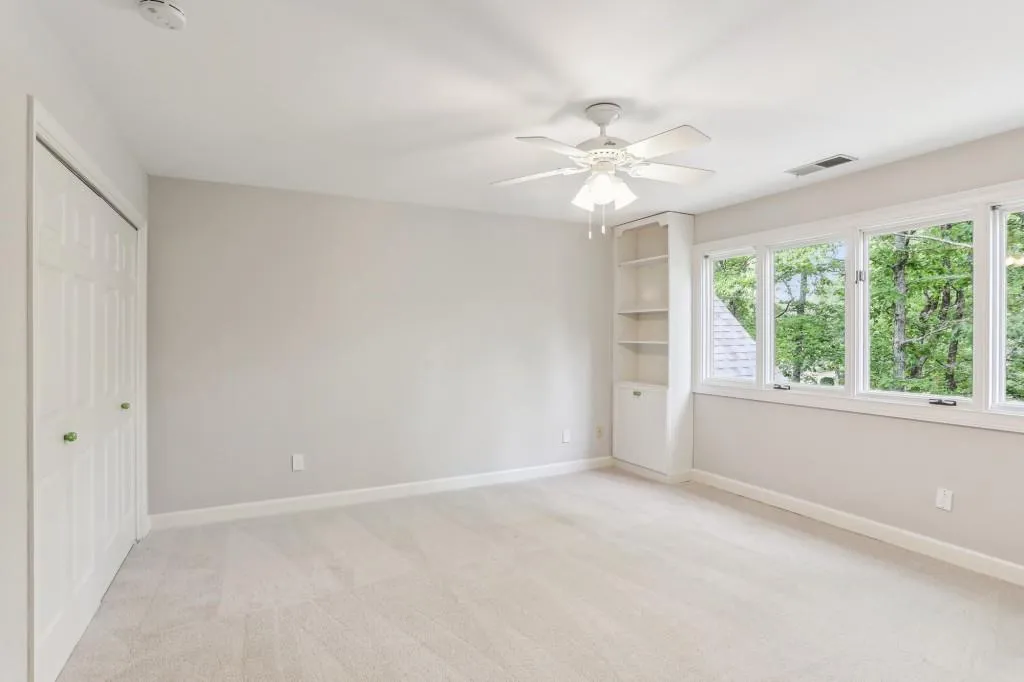 100 Spindale Court, Sandy Springs, Georgia 30350, 6 Bedrooms Bedrooms, ,5 BathroomsBathrooms,Residential,Sold,100 Spindale Court,7373525