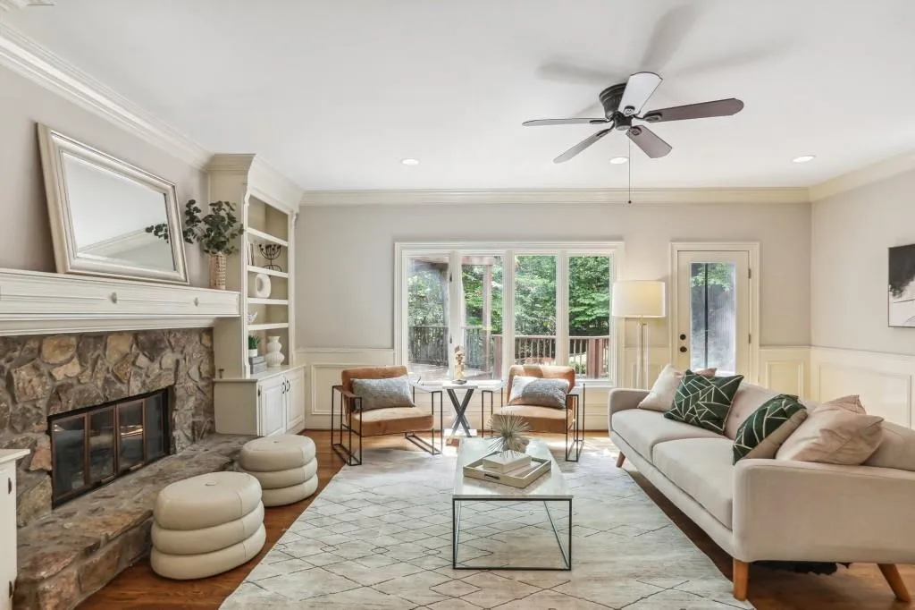 100 Spindale Court, Sandy Springs, Georgia 30350, 6 Bedrooms Bedrooms, ,5 BathroomsBathrooms,Residential,Sold,100 Spindale Court,7373525