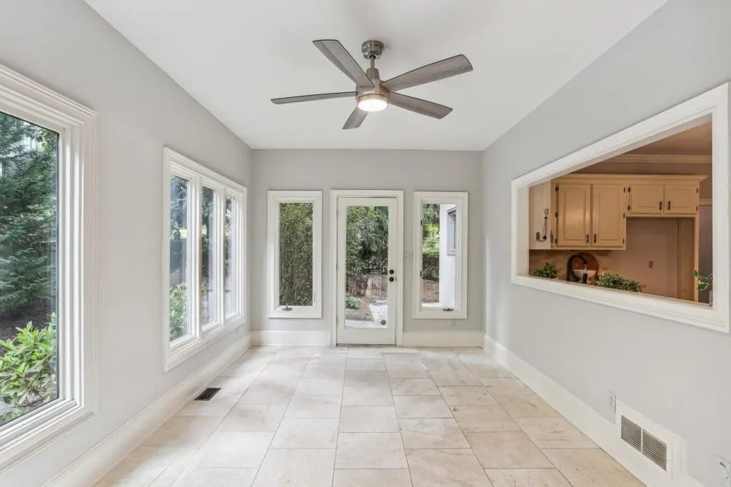 100 Spindale Court, Sandy Springs, Georgia 30350, 6 Bedrooms Bedrooms, ,5 BathroomsBathrooms,Residential,Sold,100 Spindale Court,7373525