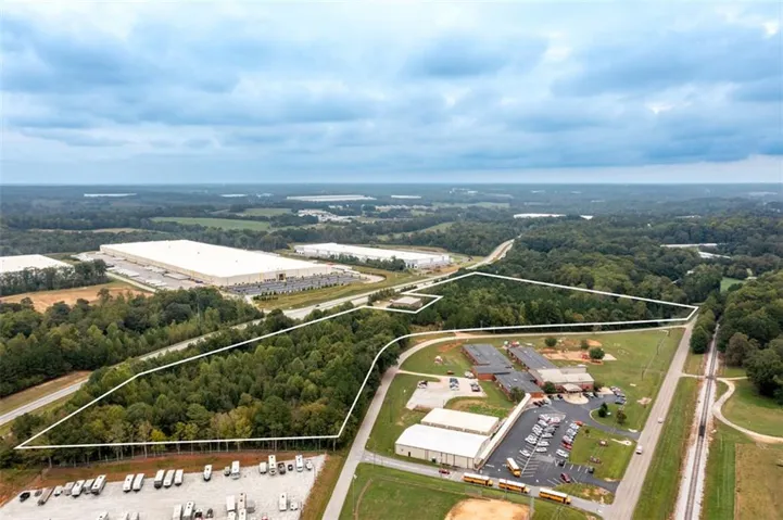 1 Point Drive, Pendergrass, Georgia 30575
