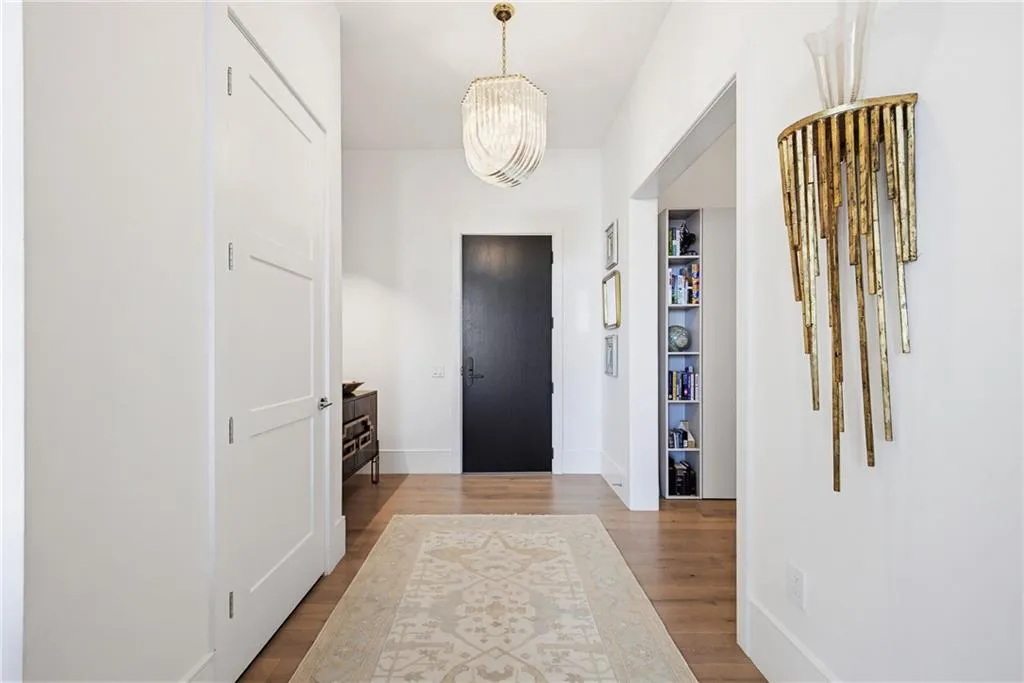 2425 Peachtree Road Ne Unit 1704, Atlanta, Georgia 30305, 2 Bedrooms Bedrooms, 0 ,2 BathroomsBathrooms,Residential,For Sale,2425 Peachtree Road Ne Unit 1704,7733670