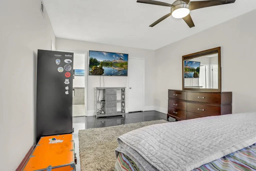 6851 Roswell Road Unit L11, Atlanta, Georgia 30328, 3 Bedrooms Bedrooms, ,2 BathroomsBathrooms,Residential,Sold,6851 Roswell Road Unit L11,7175672