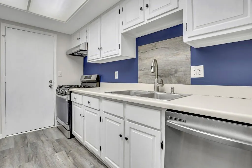 6851 Roswell Road Unit L11, Atlanta, Georgia 30328, 3 Bedrooms Bedrooms, ,2 BathroomsBathrooms,Residential,Sold,6851 Roswell Road Unit L11,7175672