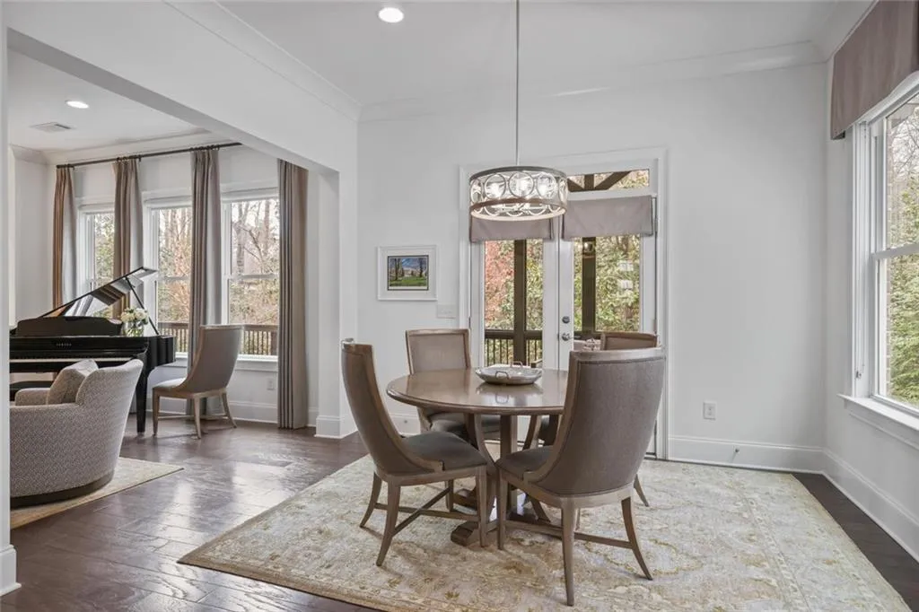 6498 Canopy Drive, Sandy Springs, Georgia 30328, 6 Bedrooms Bedrooms, ,5 BathroomsBathrooms,Residential,Sold,6498 Canopy Drive,7730294