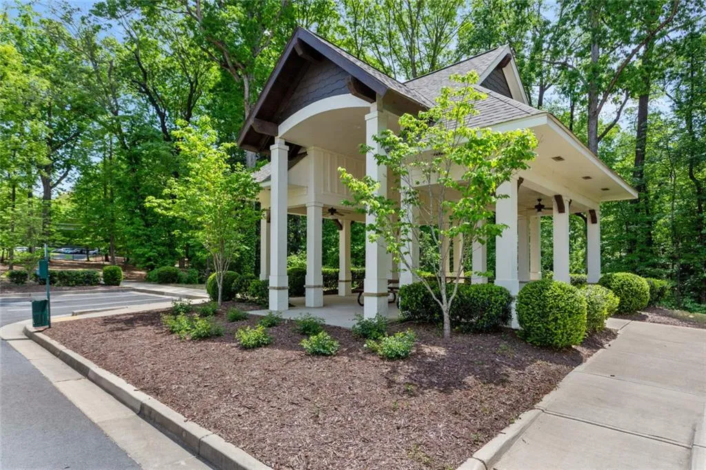 6498 Canopy Drive, Sandy Springs, Georgia 30328, 6 Bedrooms Bedrooms, ,5 BathroomsBathrooms,Residential,Sold,6498 Canopy Drive,7730294