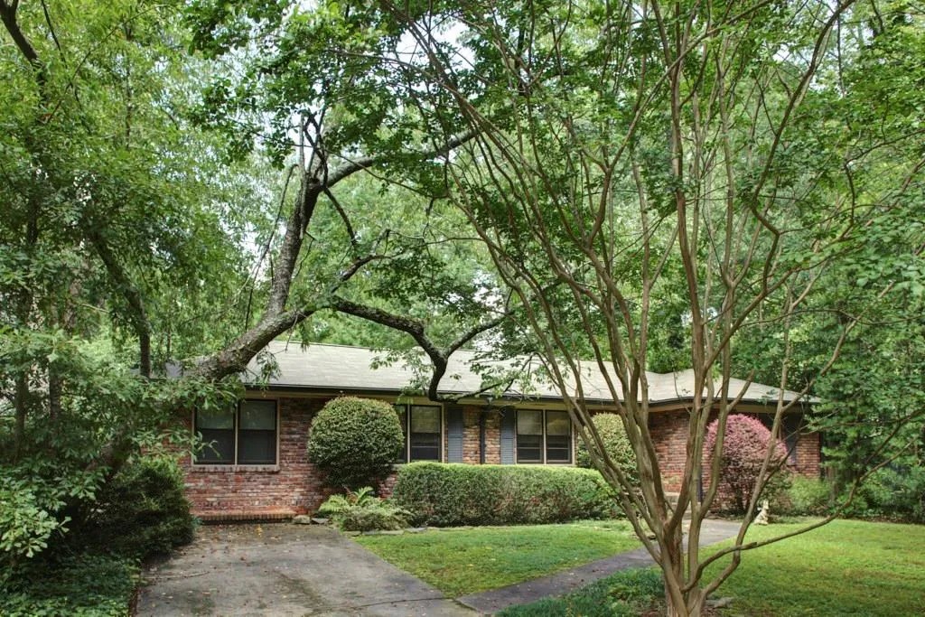 28 W Belle Isle Road, Sandy Springs, Georgia 30342, 3 Bedrooms Bedrooms, ,2 BathroomsBathrooms,Residential,Sold,28 W Belle Isle Road,5894593