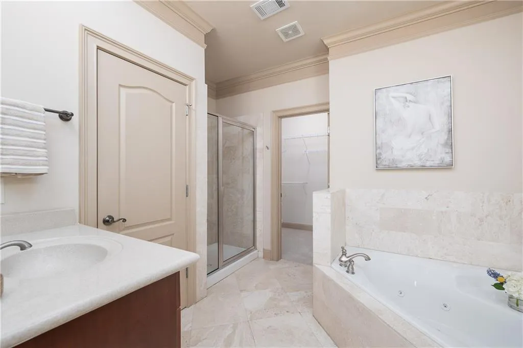 952 Persimmon Point, Atlanta, Georgia 30328, 3 Bedrooms Bedrooms, ,3 BathroomsBathrooms,Residential,Sold,952 Persimmon Point,7029986