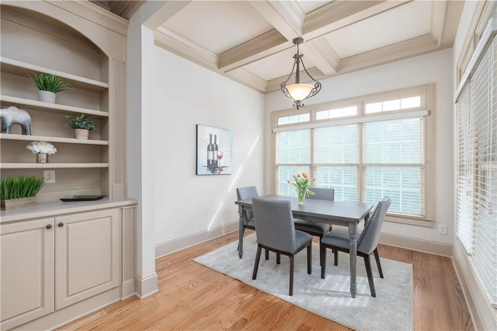 952 Persimmon Point, Atlanta, Georgia 30328, 3 Bedrooms Bedrooms, ,3 BathroomsBathrooms,Residential,Sold,952 Persimmon Point,7029986