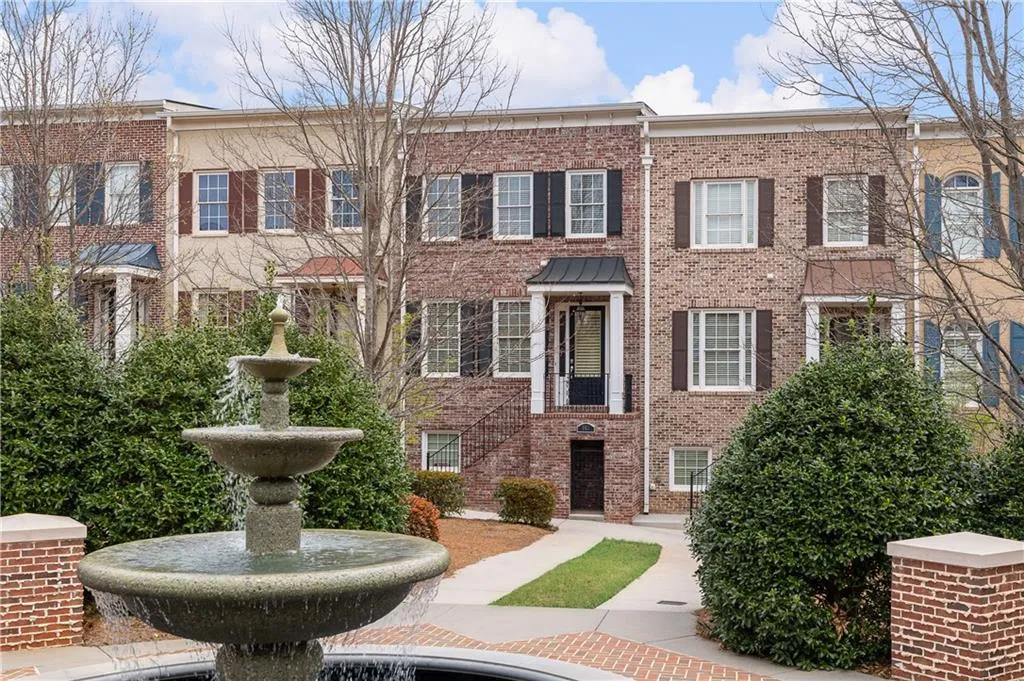 952 Persimmon Point, Atlanta, Georgia 30328, 3 Bedrooms Bedrooms, ,3 BathroomsBathrooms,Residential,Sold,952 Persimmon Point,7029986