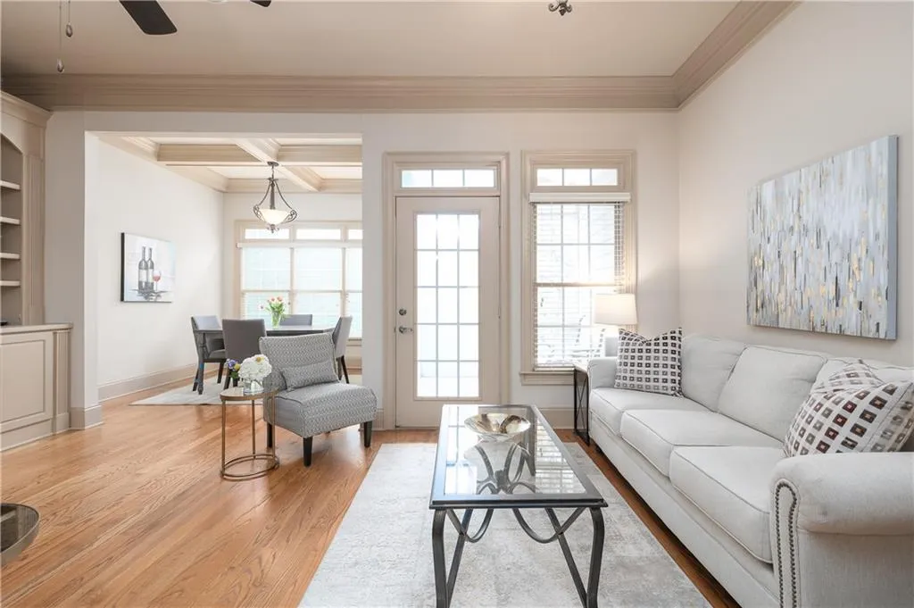 952 Persimmon Point, Atlanta, Georgia 30328, 3 Bedrooms Bedrooms, ,3 BathroomsBathrooms,Residential,Sold,952 Persimmon Point,7029986