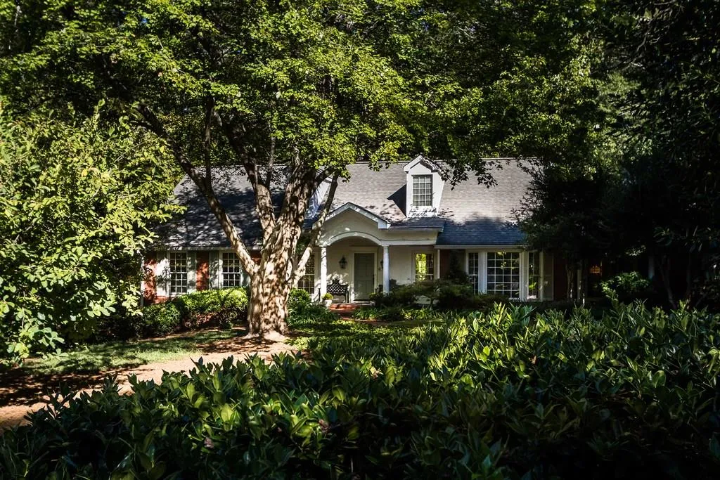 5495 Arundel Drive, Sandy Springs, Georgia 30327, 4 Bedrooms Bedrooms, ,3 BathroomsBathrooms,Residential,Sold,5495 Arundel Drive,5925484