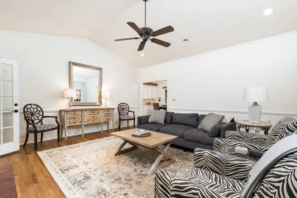 5495 Arundel Drive, Sandy Springs, Georgia 30327, 4 Bedrooms Bedrooms, ,3 BathroomsBathrooms,Residential,Sold,5495 Arundel Drive,5925484