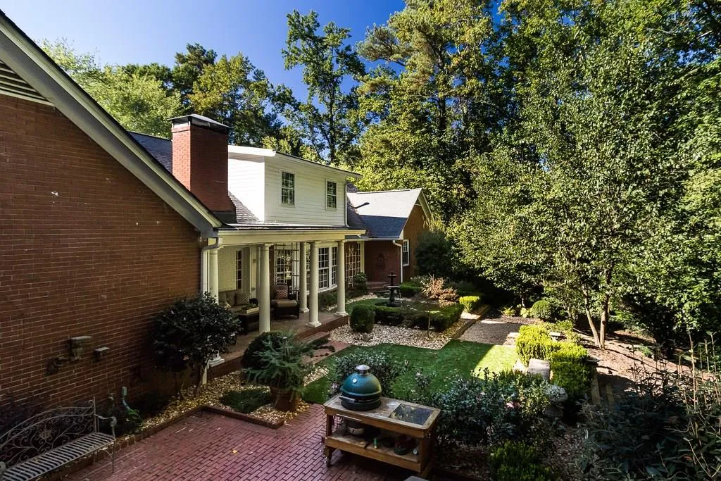 5495 Arundel Drive, Sandy Springs, Georgia 30327, 4 Bedrooms Bedrooms, ,3 BathroomsBathrooms,Residential,Sold,5495 Arundel Drive,5925484