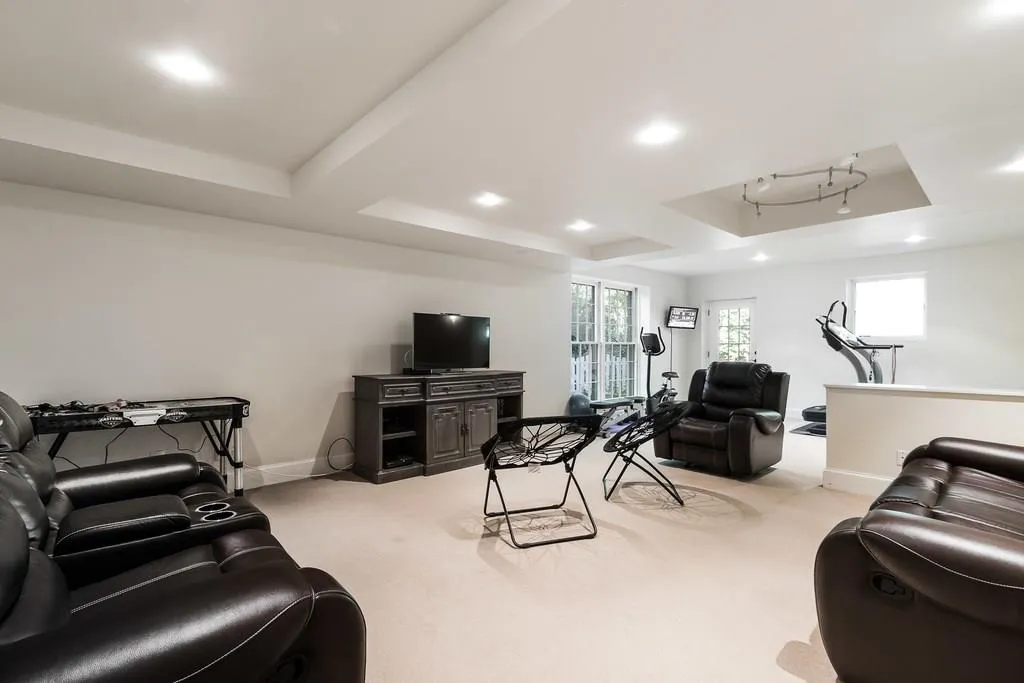 5495 Arundel Drive, Sandy Springs, Georgia 30327, 4 Bedrooms Bedrooms, ,3 BathroomsBathrooms,Residential,Sold,5495 Arundel Drive,5925484