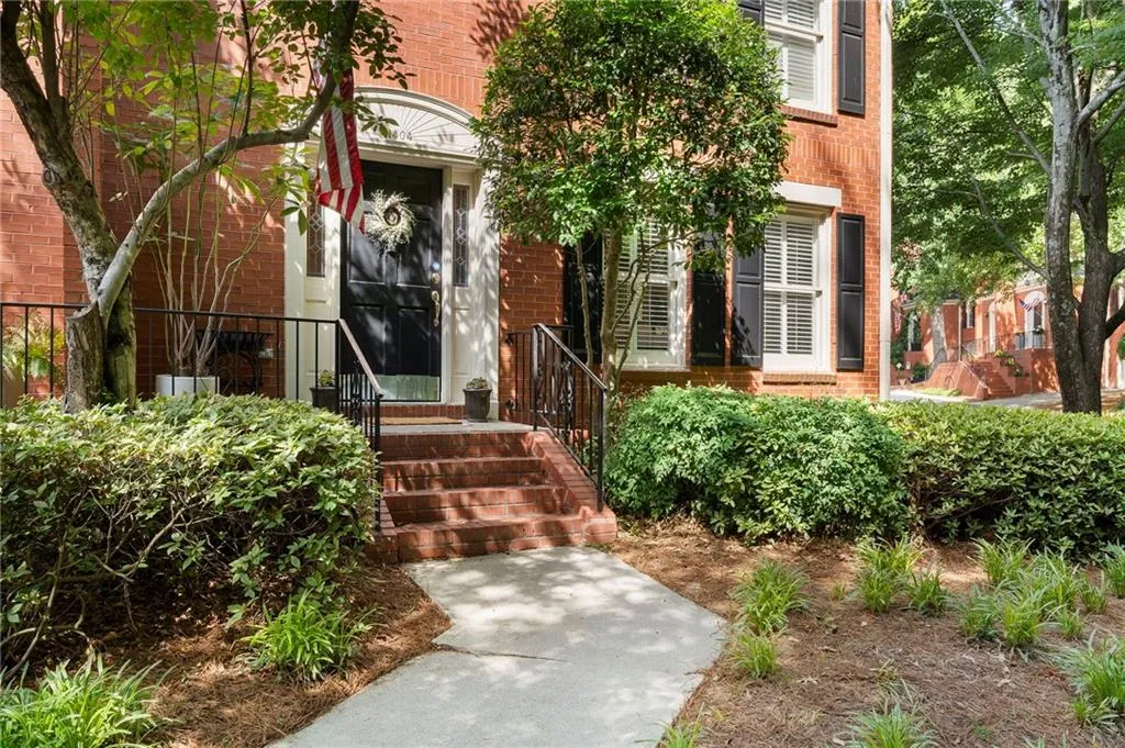 1404 Defoors Mill Drive Nw, Atlanta, Georgia 30318, 2 Bedrooms Bedrooms, 0 ,2 BathroomsBathrooms,Residential,Sold,1404 Defoors Mill Drive Nw,7773877