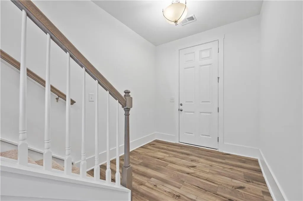 1534 Parks Edge Lane Nw, Atlanta, Georgia 30318, 3 Bedrooms Bedrooms, ,2 BathroomsBathrooms,Residential,For Sale,1534 Parks Edge Lane Nw,7553622