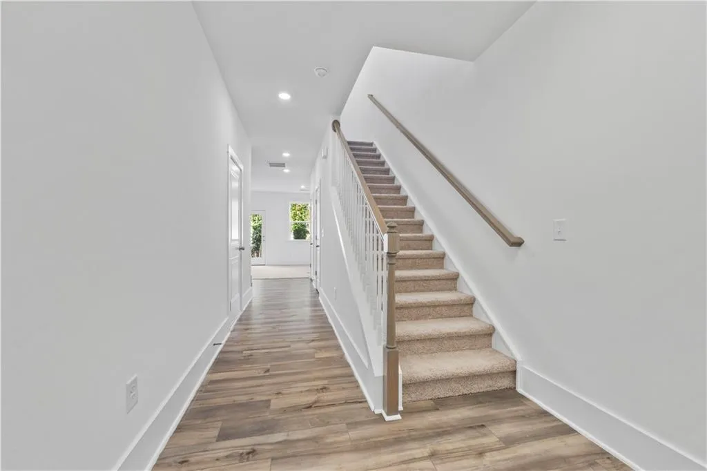 1534 Parks Edge Lane Nw, Atlanta, Georgia 30318, 3 Bedrooms Bedrooms, ,2 BathroomsBathrooms,Residential,For Sale,1534 Parks Edge Lane Nw,7553622