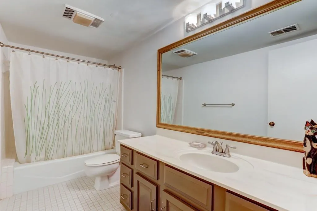 60 Stewart Drive, Sandy Springs, Georgia 30342, 4 Bedrooms Bedrooms, ,3 BathroomsBathrooms,Residential,Sold,60 Stewart Drive,6547096