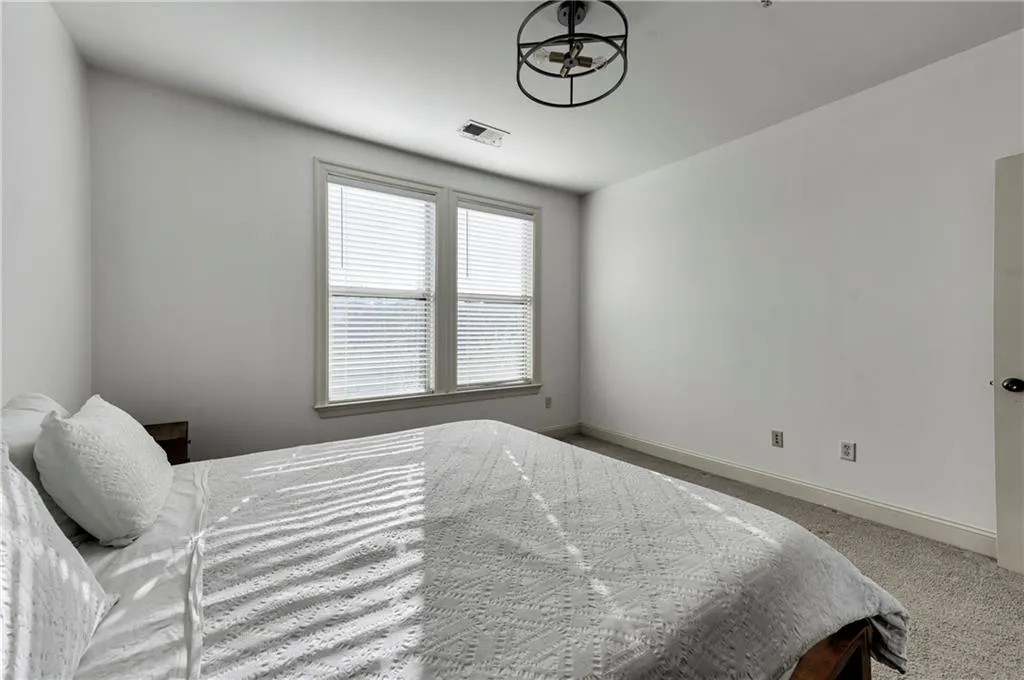 901 Abernathy Road Ne Unit 5050, Atlanta, Georgia 30328, 3 Bedrooms Bedrooms, ,2 BathroomsBathrooms,Residential,Sold,901 Abernathy Road Ne Unit 5050,7513214