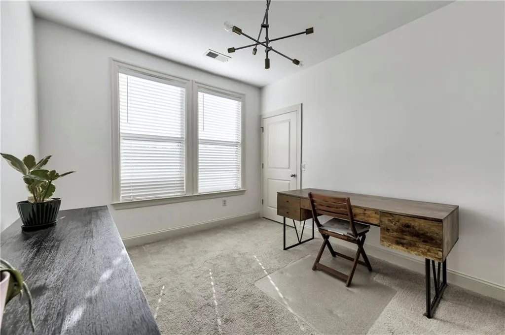901 Abernathy Road Ne Unit 5050, Atlanta, Georgia 30328, 3 Bedrooms Bedrooms, ,2 BathroomsBathrooms,Residential,Sold,901 Abernathy Road Ne Unit 5050,7513214