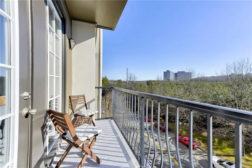901 Abernathy Road Ne Unit 5050, Atlanta, Georgia 30328, 3 Bedrooms Bedrooms, ,2 BathroomsBathrooms,Residential,Sold,901 Abernathy Road Ne Unit 5050,7513214