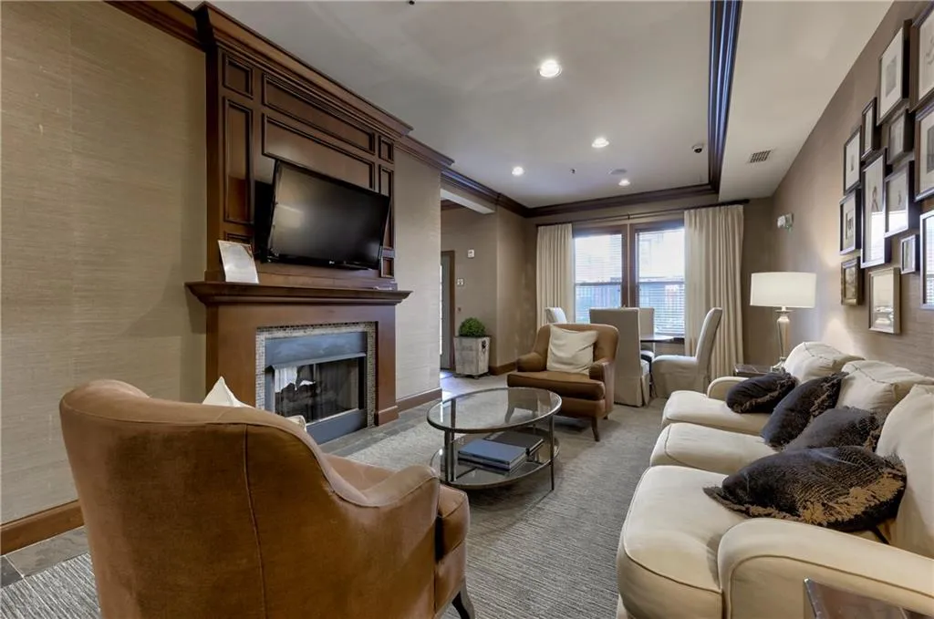 901 Abernathy Road Ne Unit 5050, Atlanta, Georgia 30328, 3 Bedrooms Bedrooms, ,2 BathroomsBathrooms,Residential,Sold,901 Abernathy Road Ne Unit 5050,7513214