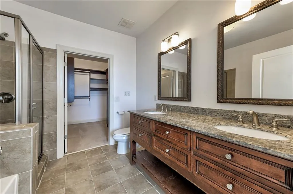 901 Abernathy Road Ne Unit 5050, Atlanta, Georgia 30328, 3 Bedrooms Bedrooms, ,2 BathroomsBathrooms,Residential,Sold,901 Abernathy Road Ne Unit 5050,7513214