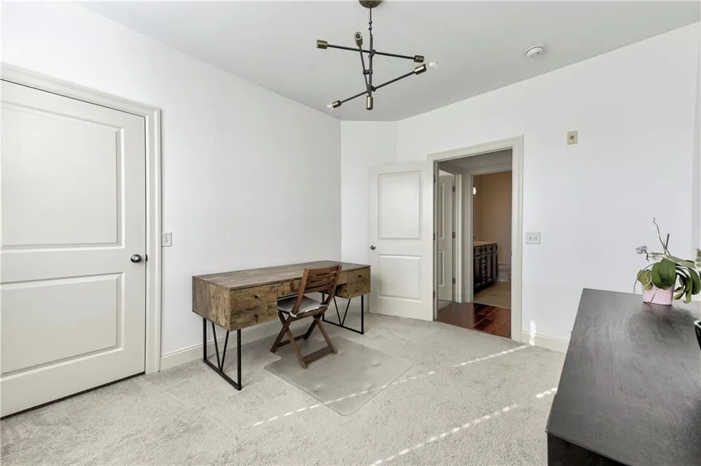 901 Abernathy Road Ne Unit 5050, Atlanta, Georgia 30328, 3 Bedrooms Bedrooms, ,2 BathroomsBathrooms,Residential,Sold,901 Abernathy Road Ne Unit 5050,7513214