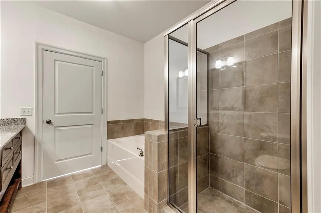 901 Abernathy Road Ne Unit 5050, Atlanta, Georgia 30328, 3 Bedrooms Bedrooms, ,2 BathroomsBathrooms,Residential,Sold,901 Abernathy Road Ne Unit 5050,7513214