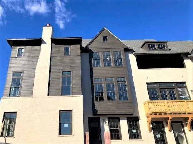 6641 Sterling Drive Unit 654, Sandy Springs, Georgia 30328, 3 Bedrooms Bedrooms, ,3 BathroomsBathrooms,Residential,Sold,6641 Sterling Drive Unit 654,6662849