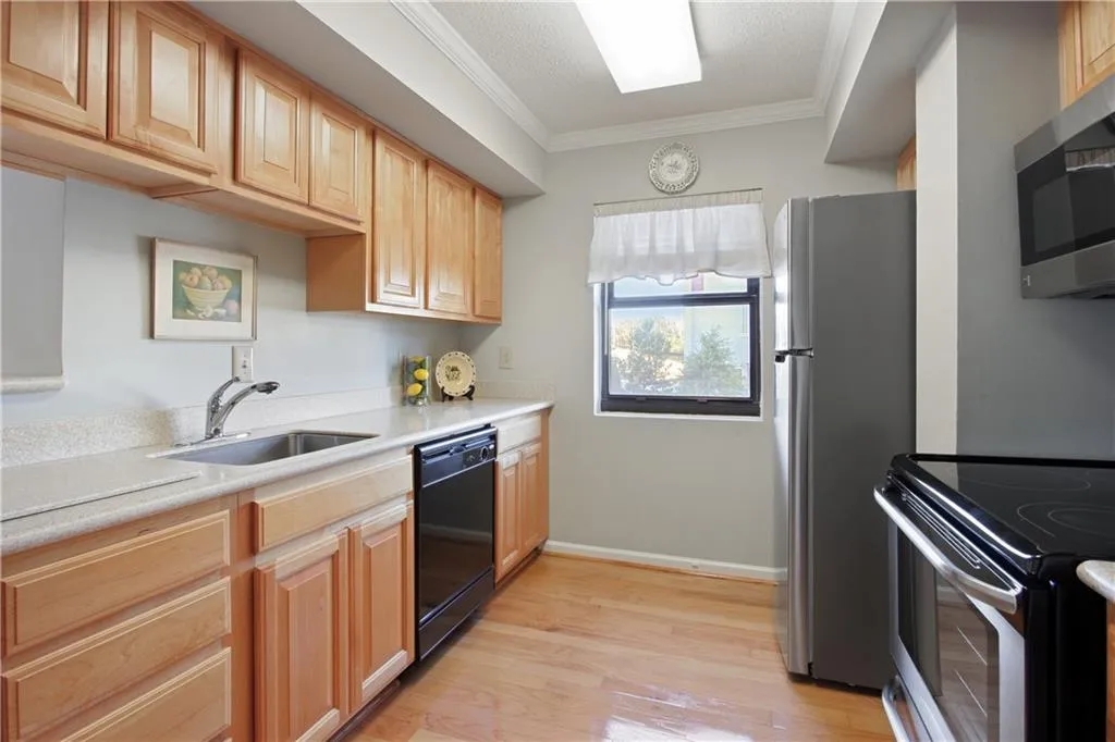 795 Hammond Drive Unit 312, Atlanta, Georgia 30328, 1 Bedroom Bedrooms, ,1 BathroomBathrooms,Residential,Sold,795 Hammond Drive Unit 312,6798759