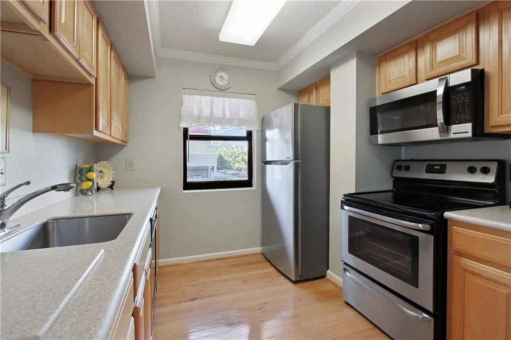 795 Hammond Drive Unit 312, Atlanta, Georgia 30328, 1 Bedroom Bedrooms, ,1 BathroomBathrooms,Residential,Sold,795 Hammond Drive Unit 312,6798759