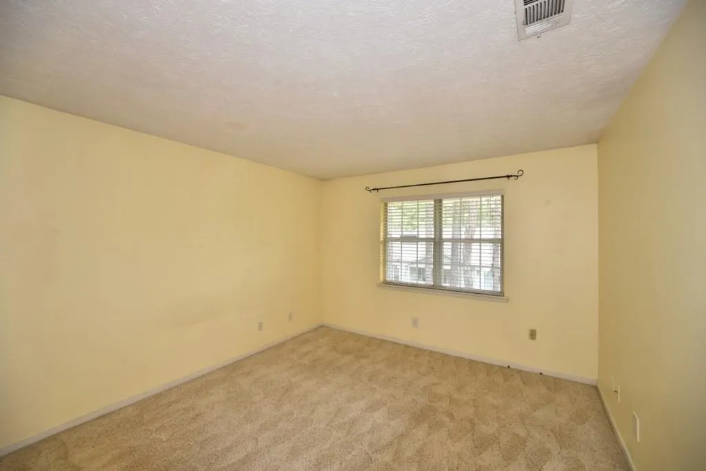 6818 Glenridge Drive Unit F, Sandy Springs, Georgia 30328, 2 Bedrooms Bedrooms, ,2 BathroomsBathrooms,Residential,Sold,6818 Glenridge Drive Unit F,5872493