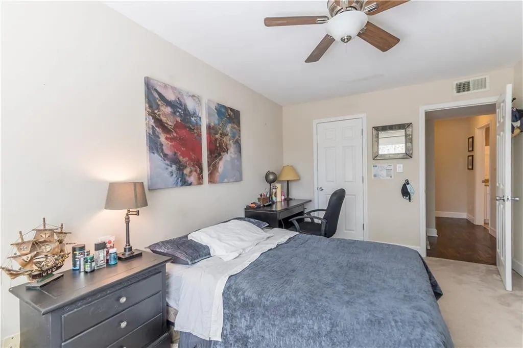 6980 Roswell Road Unit D8, Sandy Springs, Georgia 30328, 2 Bedrooms Bedrooms, ,1 BathroomBathrooms,Residential,Sold,6980 Roswell Road Unit D8,6793962